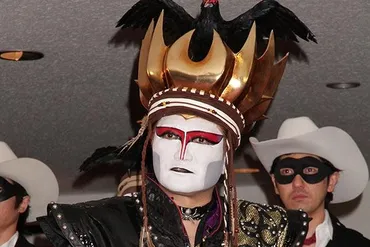 デーモン閣下 子供がいた！家族で引っ越す3億円悪魔御殿 