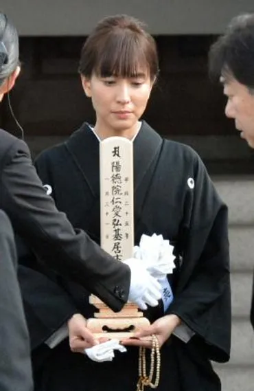 鈴木杏樹と山形基夫: 運命の出会いから悲劇の別れ、そしてその後の現在？鈴木杏樹さんの激動の人生: 結婚、死別、そして再出発